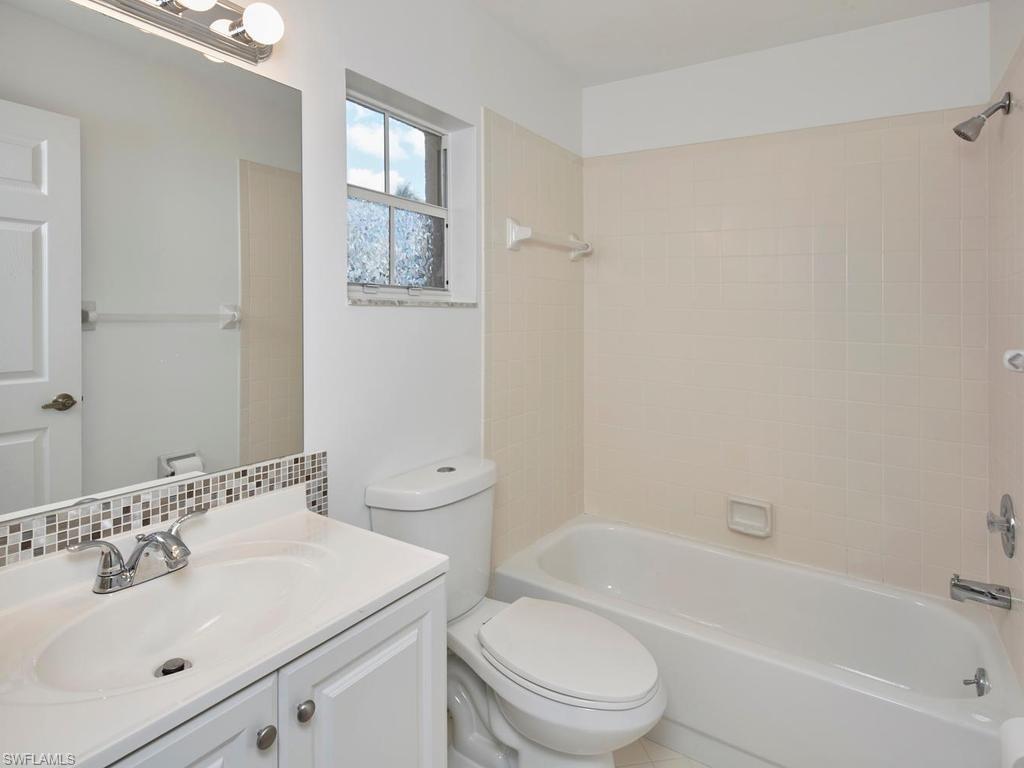 2126 East Crown Pointe Boulevard Naples, FL 34112 - Photo 15 of 23