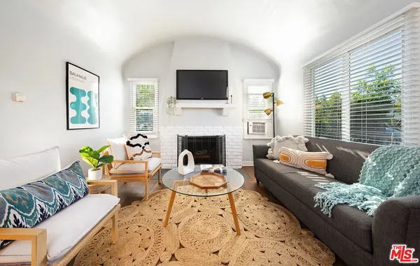 $1,100,000 | 3652 Kelton Avenue, Los Angeles, CA 90034