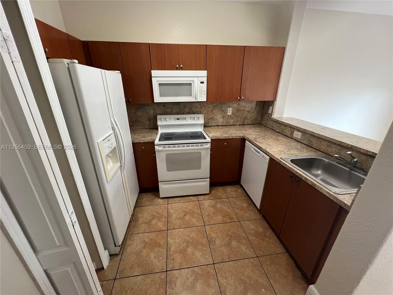 1536 Southeast 25th Street, Unit 100 Homestead, FL 33035 - Photo 21 of 73