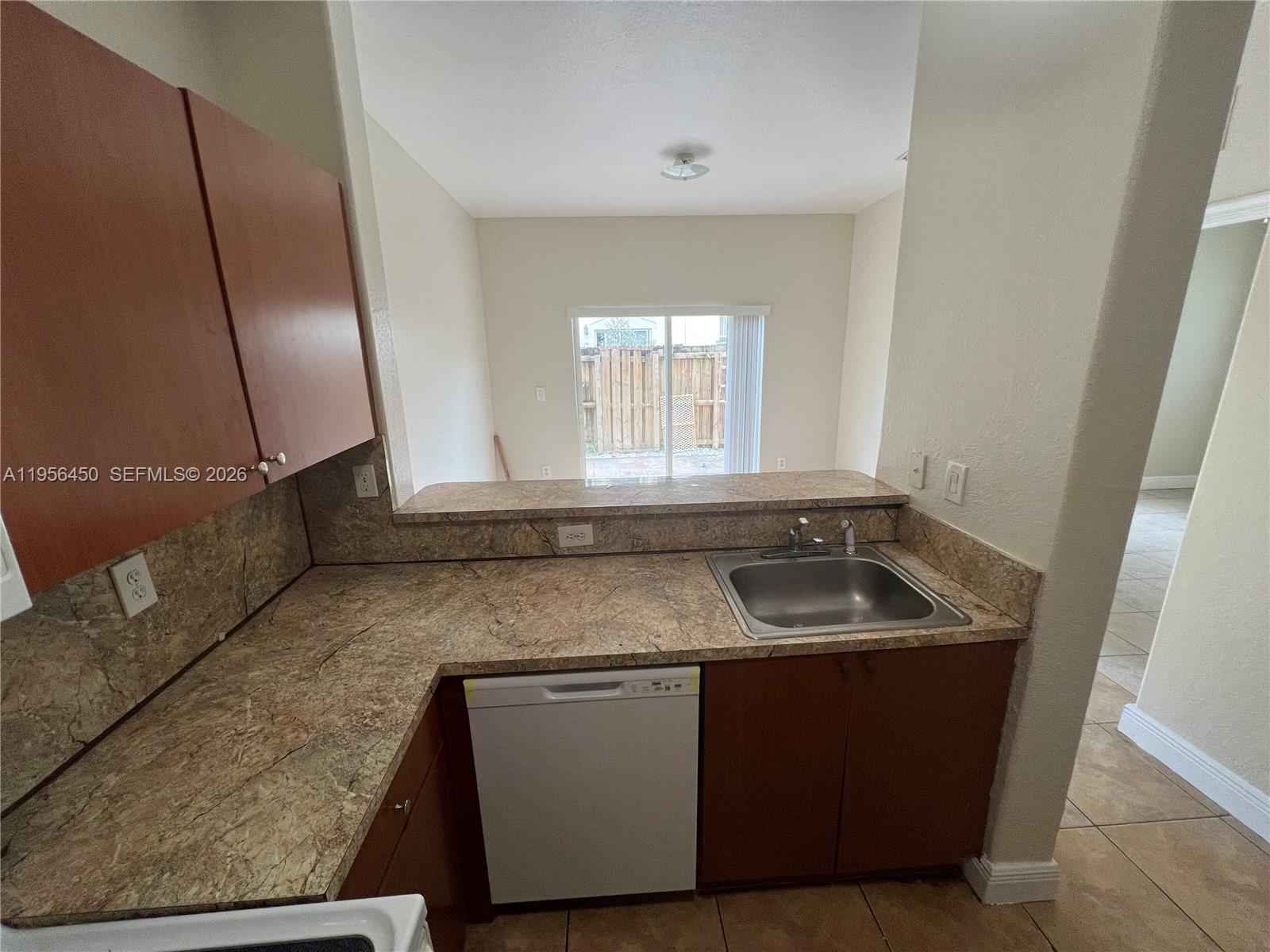 1536 Southeast 25th Street, Unit 100 Homestead, FL 33035 - Photo 22 of 73