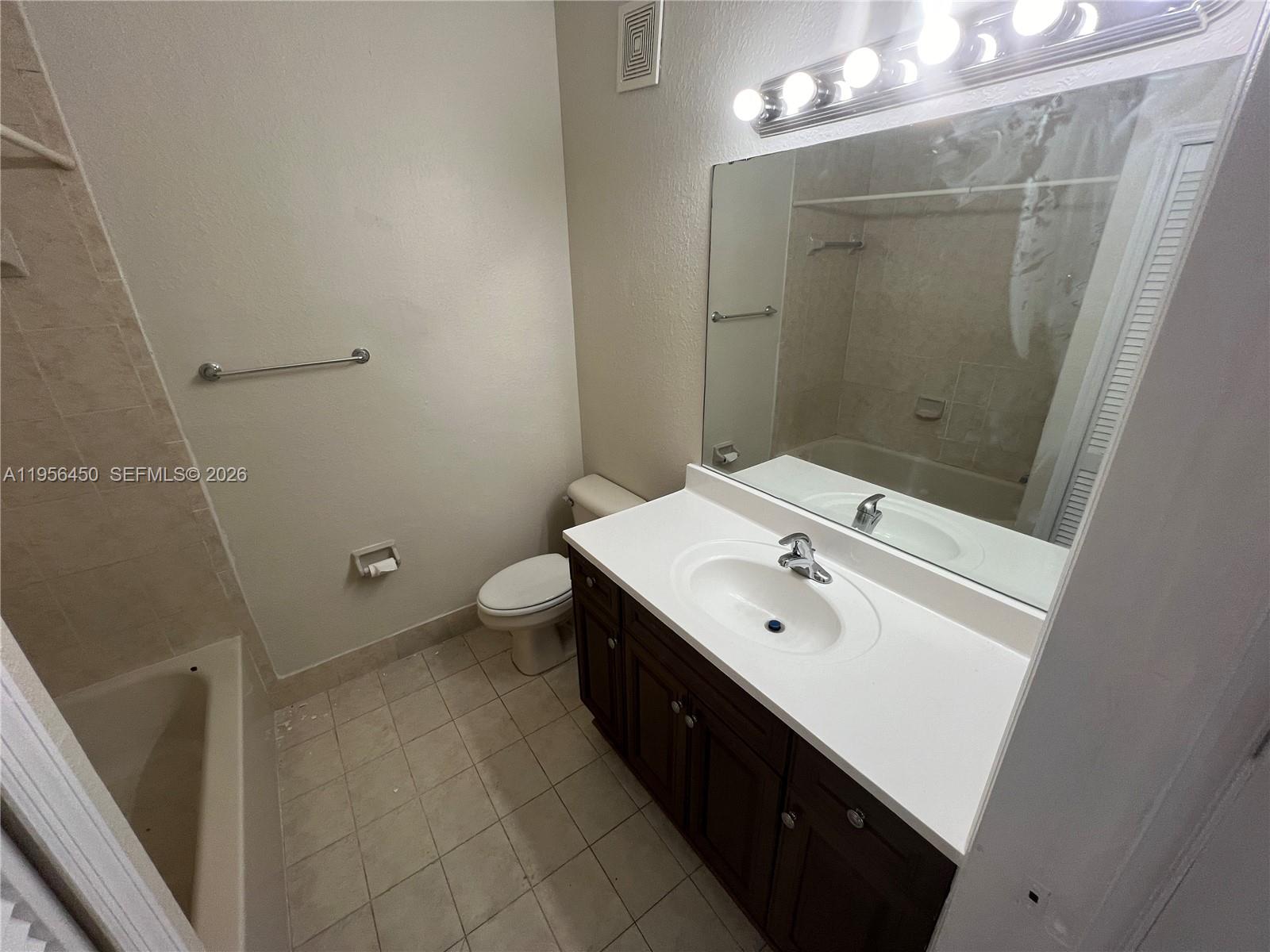 1536 Southeast 25th Street, Unit 100 Homestead, FL 33035 - Photo 35 of 73