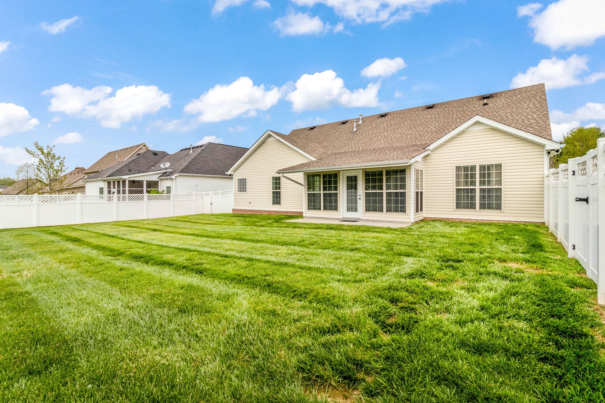 1497 Sango Commons Way Clarksville, TN 37043 - Photo 3 of 31