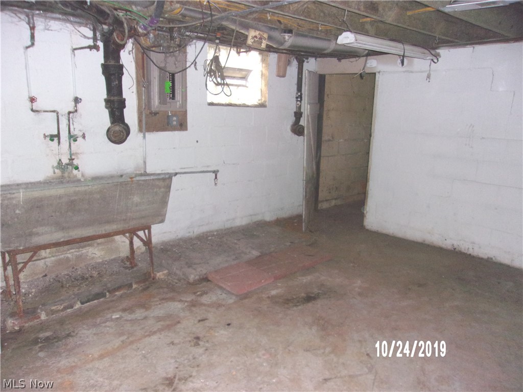 1302 Mathews Road Youngstown, OH 44514 - Photo 29 of 32 Gallery Image 29