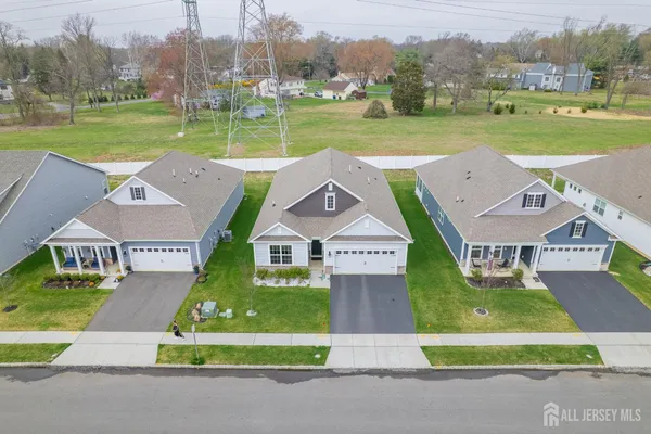 $579,800 | 109 Congressional Court, Moorestown, NJ 08057