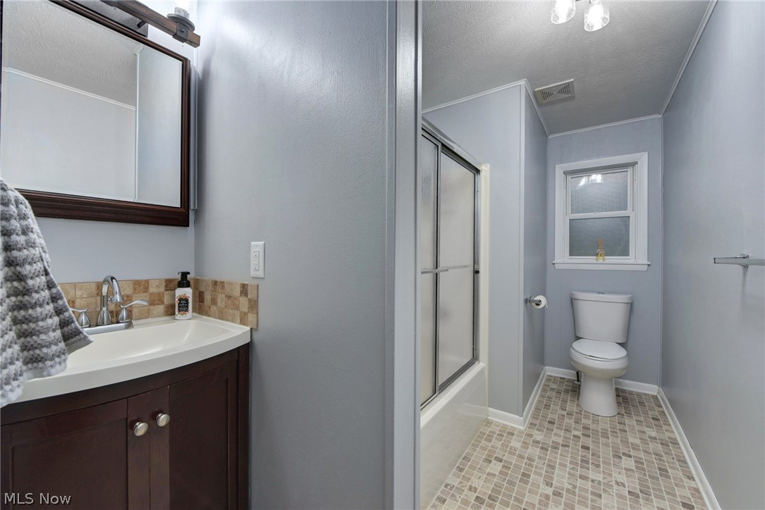 6757 Lear Nagle Road North Ridgeville, OH 44039 - Photo 5 of 6
