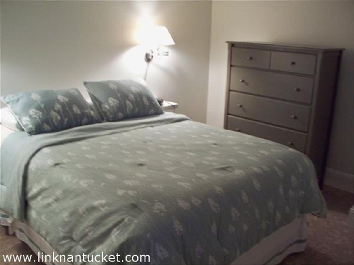 16 Pilgrim Road Nantucket, MA 02554 - Photo 18 of 26 Gallery Image 18