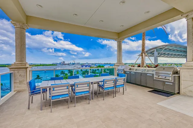 a group of chairs sitting in a patio