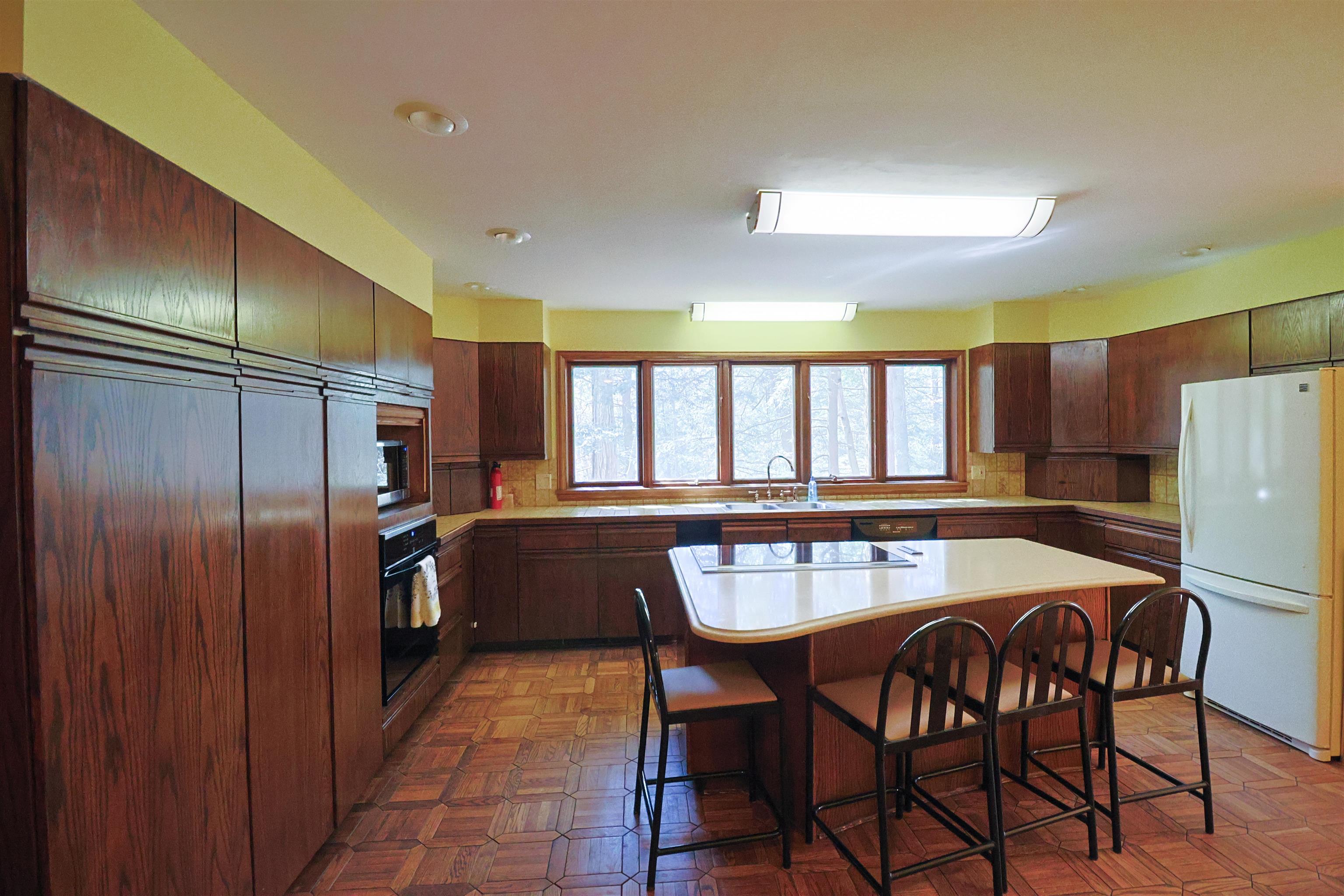 555 East Deerfield Road Mount Pleasant, MI 48858 - Photo 14 of 48