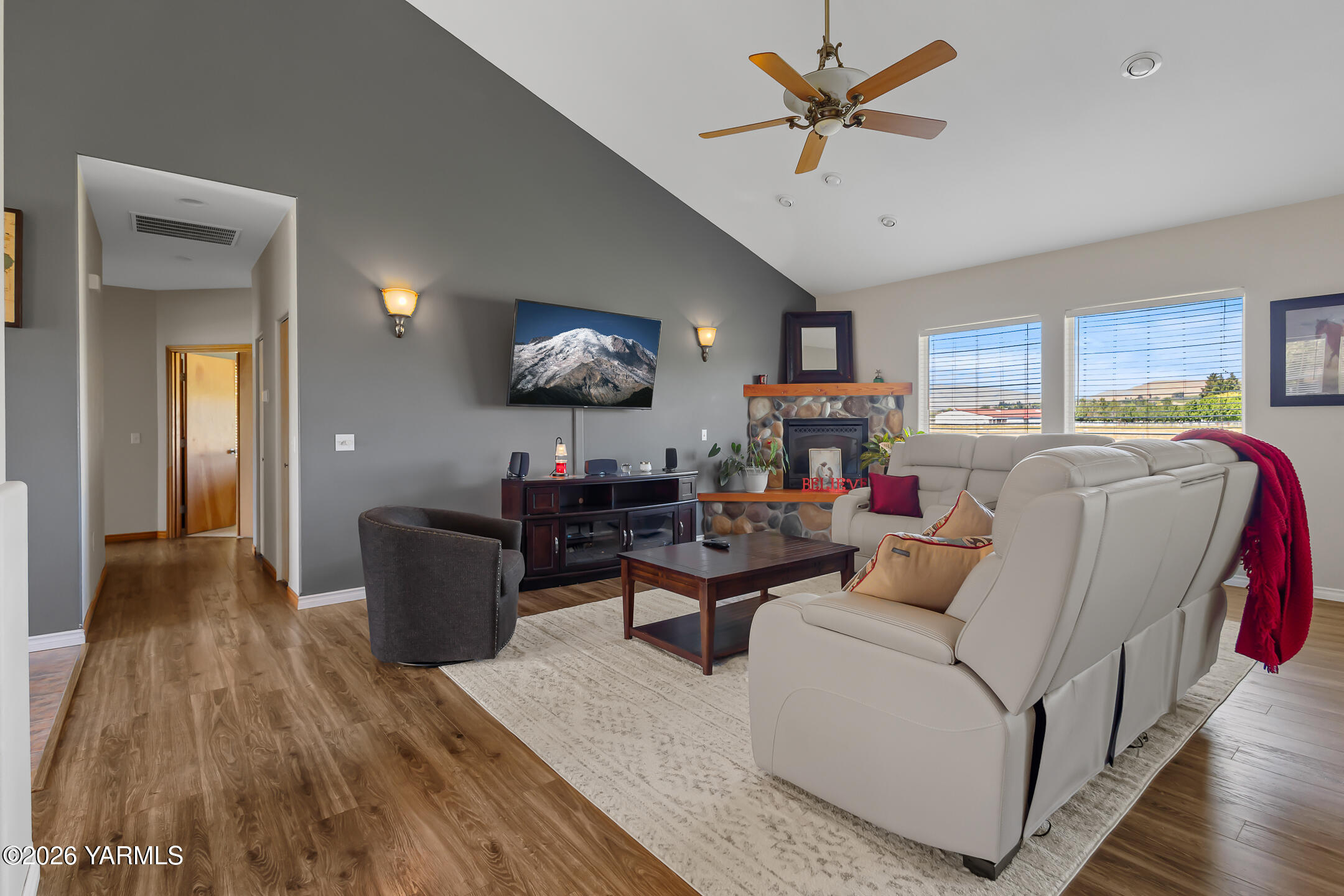 245 El Rio Drive Yakima, WA 98908 - Photo 11 of 36 245 El Rio Dr Update-7 copy (1)