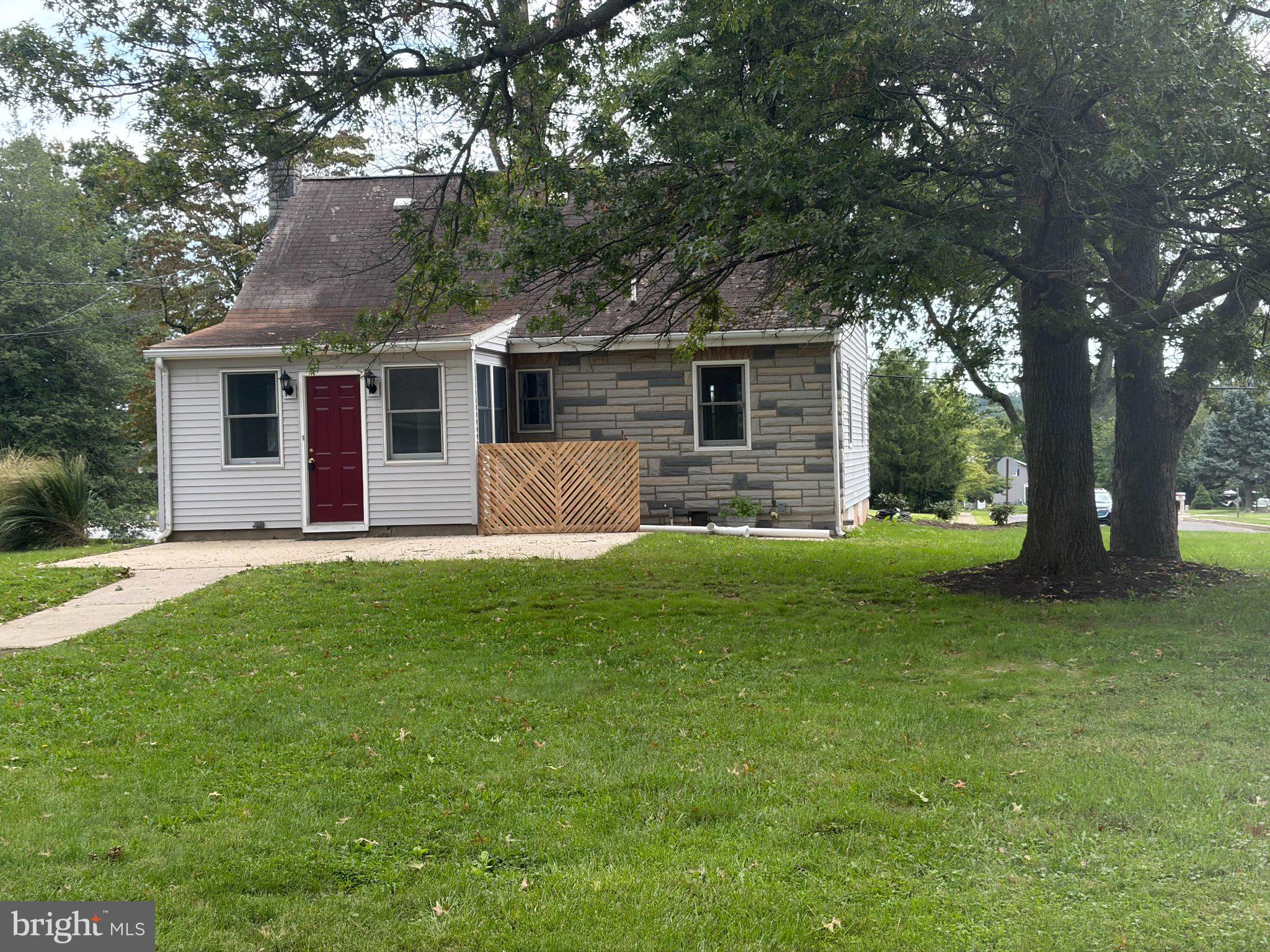 1538 Green Lane Road, Unit A Lansdale, PA 19446 - Photo 4 of 17 Gallery Image 4
