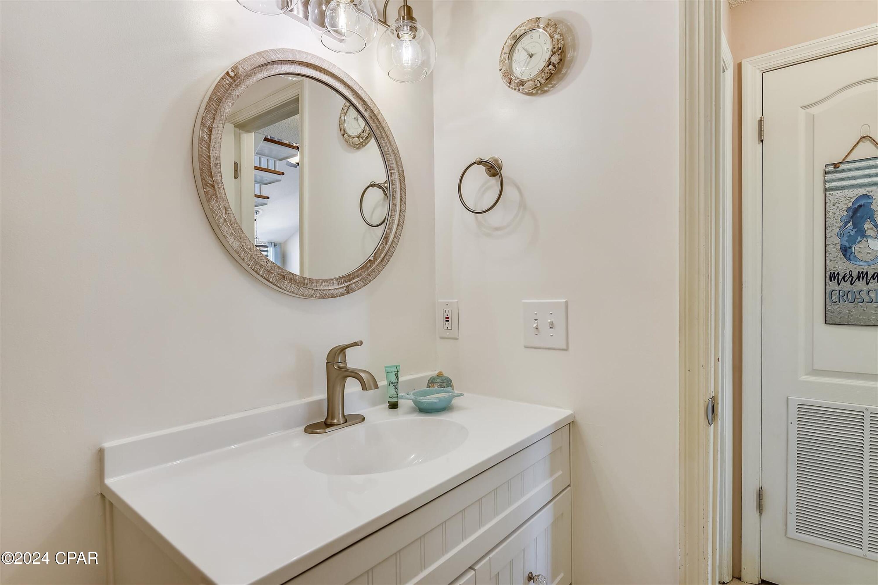 17462 Front Beach Road Panama City Beach, FL 32413 - Photo 13 of 40