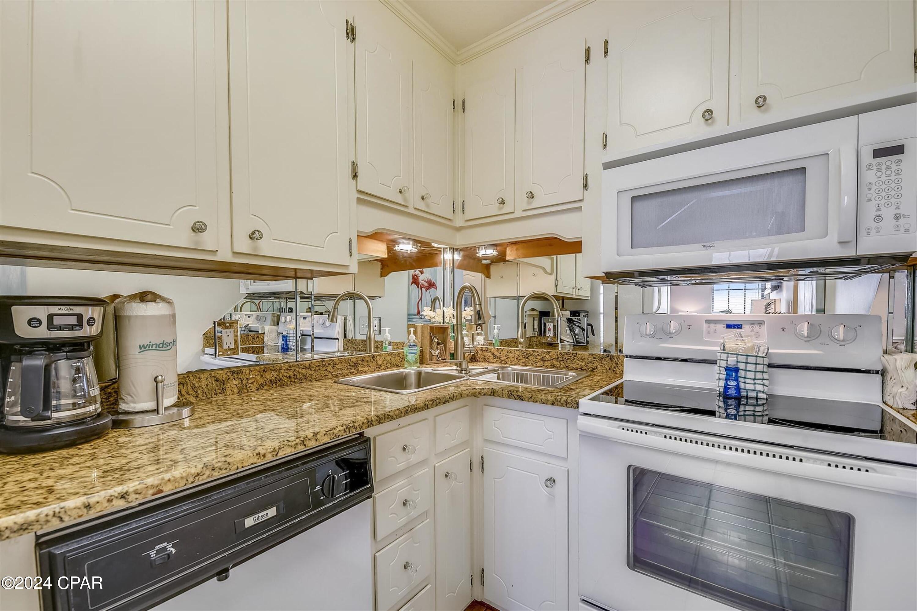 17462 Front Beach Road Panama City Beach, FL 32413 - Photo 6 of 40