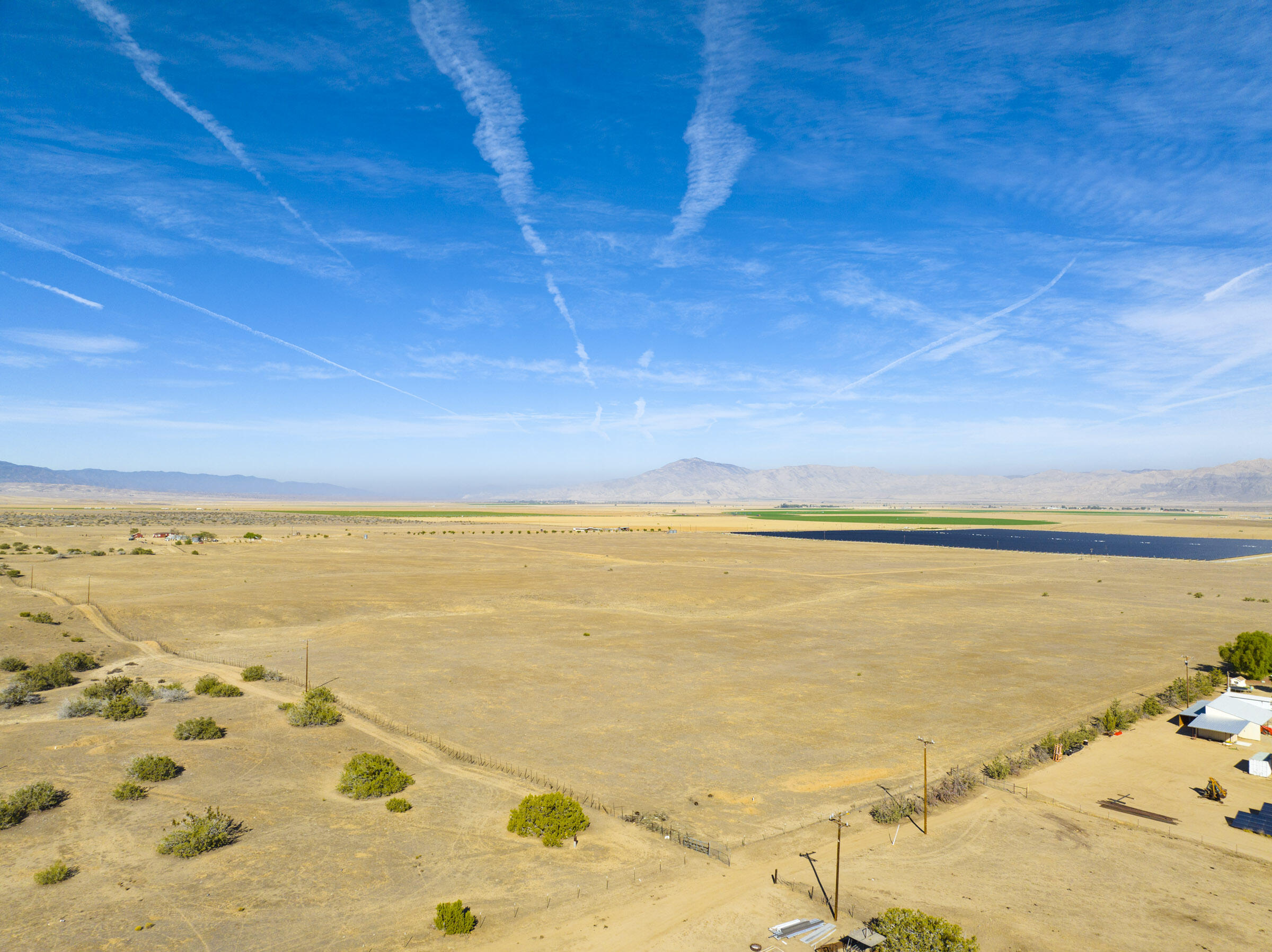 2011 Foothill Road Maricopa, CA 93252 - Photo 16 of 22 a view of an ocean and beach
