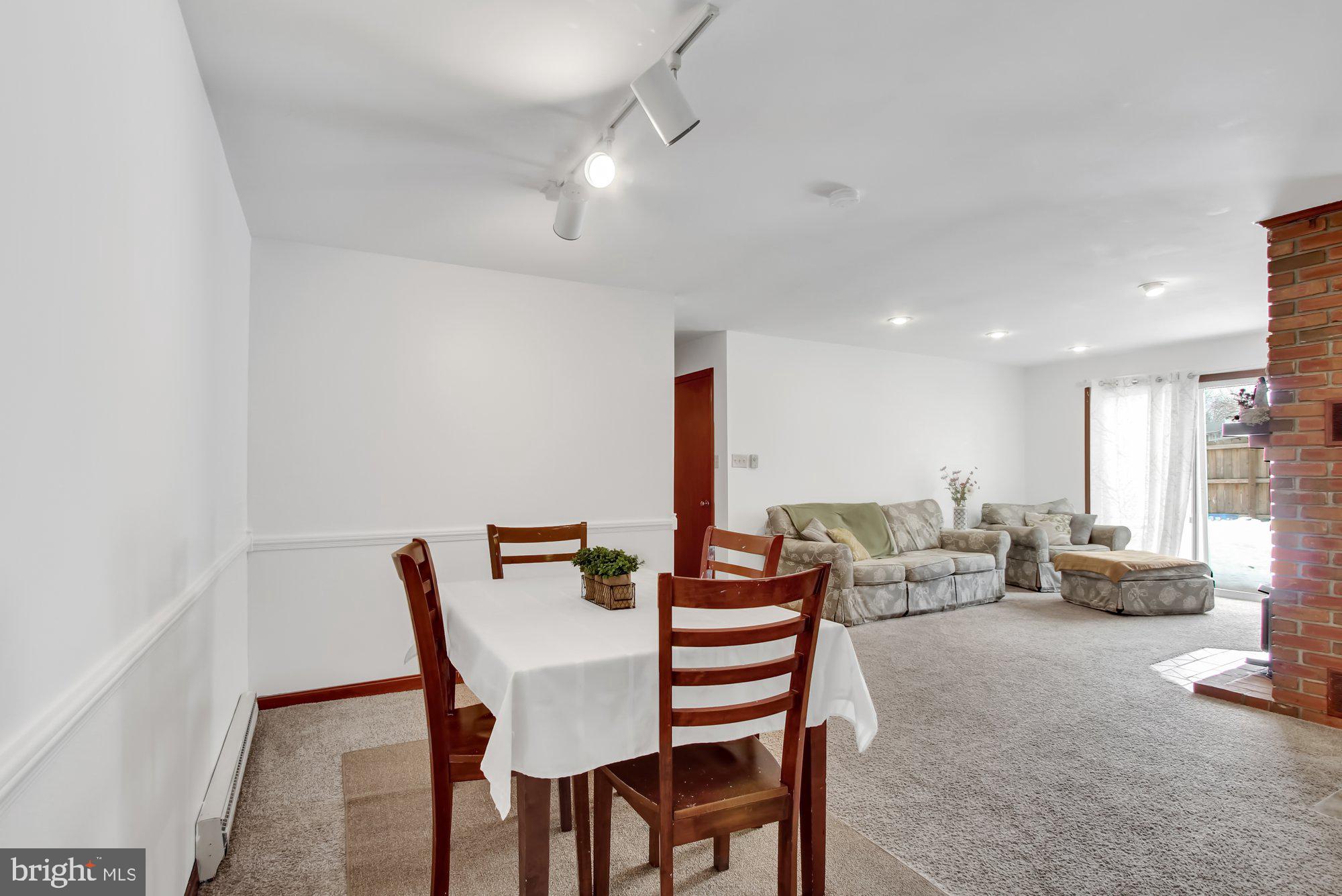 806 Kreps Road Lancaster, PA 17603 - Photo 6 of 24 Gallery Image 6