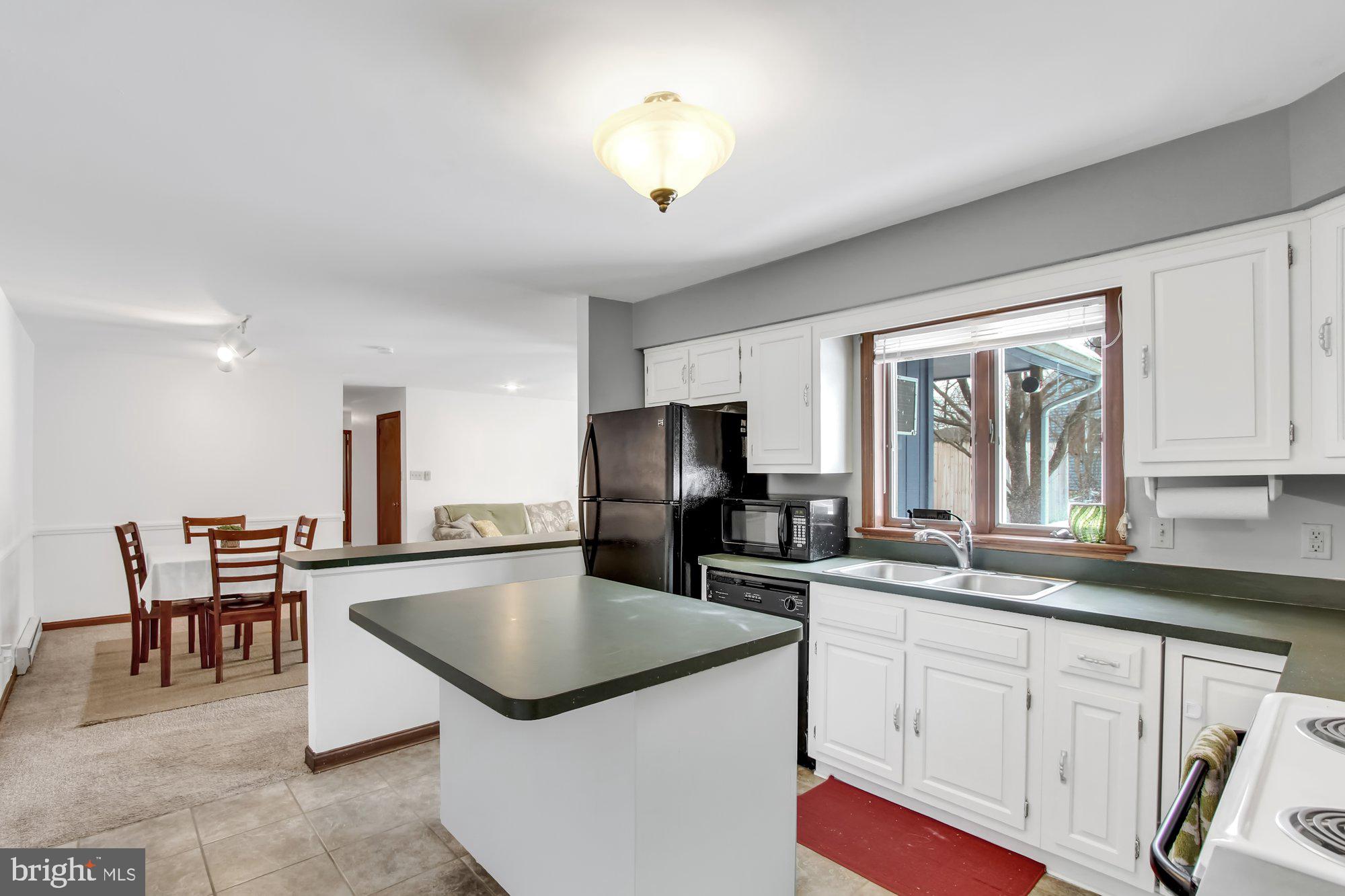 806 Kreps Road Lancaster, PA 17603 - Photo 8 of 24 Gallery Image 8