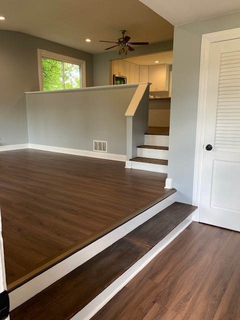 7 Treebark Court Schaumburg, IL 60193 - Photo 4 of 29