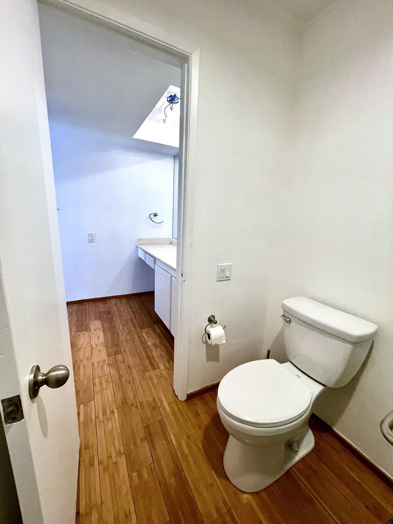 310 East San Jose Road, Unit 110 Palm Springs, CA 92264 - Photo 14 of 34 a bathroom with a toilet and a sink