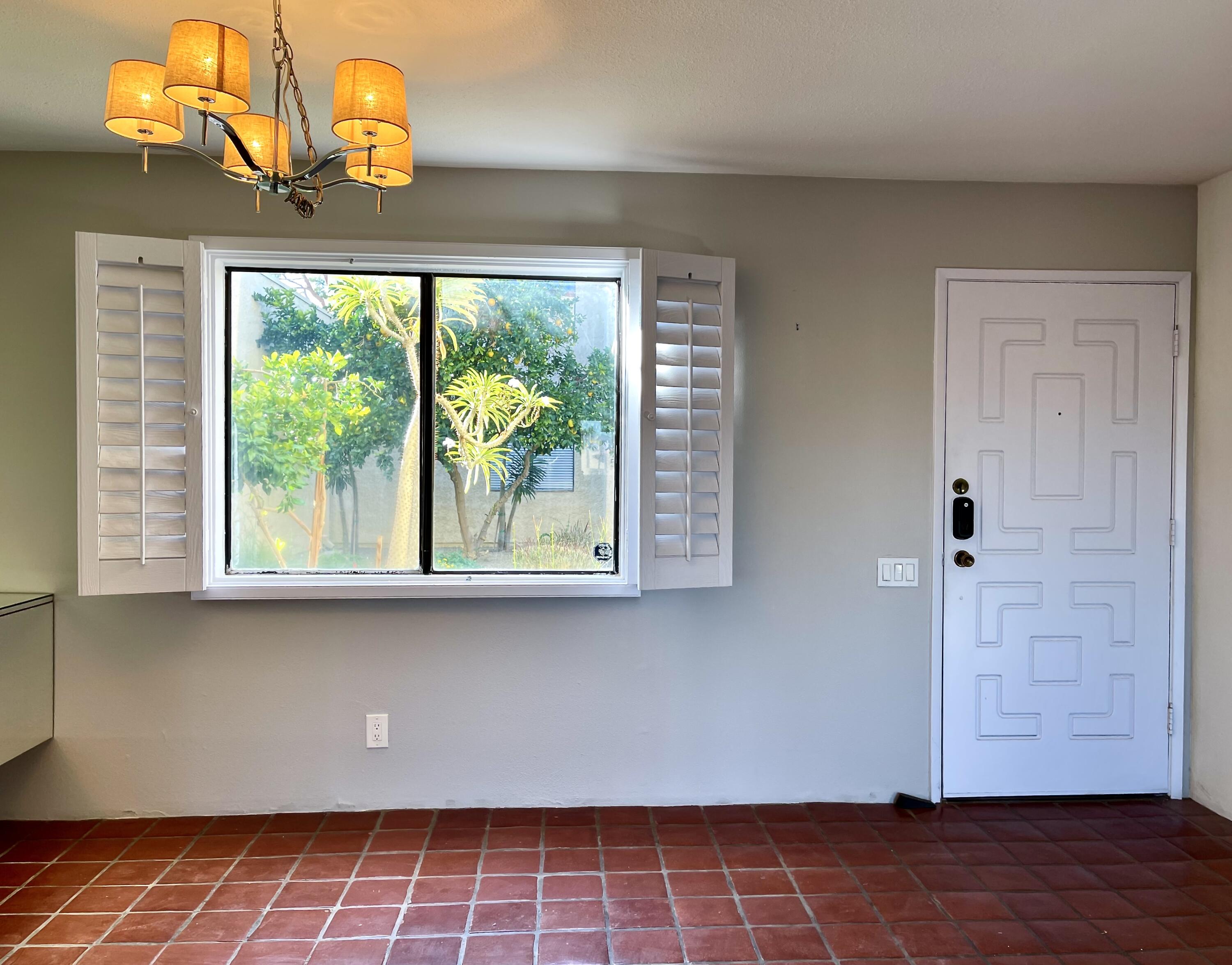 310 East San Jose Road, Unit 110 Palm Springs, CA 92264 - Photo 6 of 34 a view of an entryway