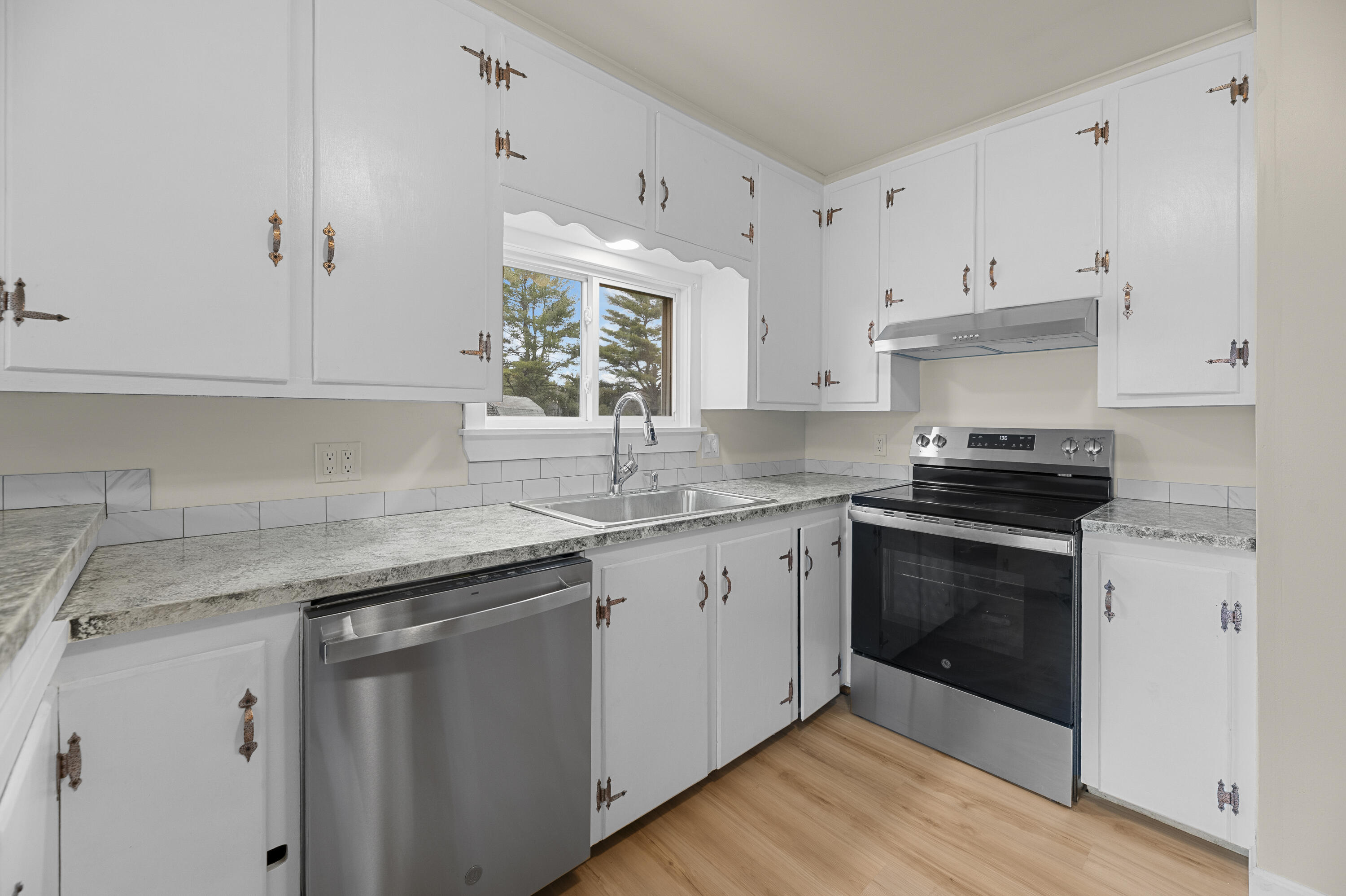 1582 Main Road Enfield, ME 04493 - Photo 16 of 32 DSC_0087