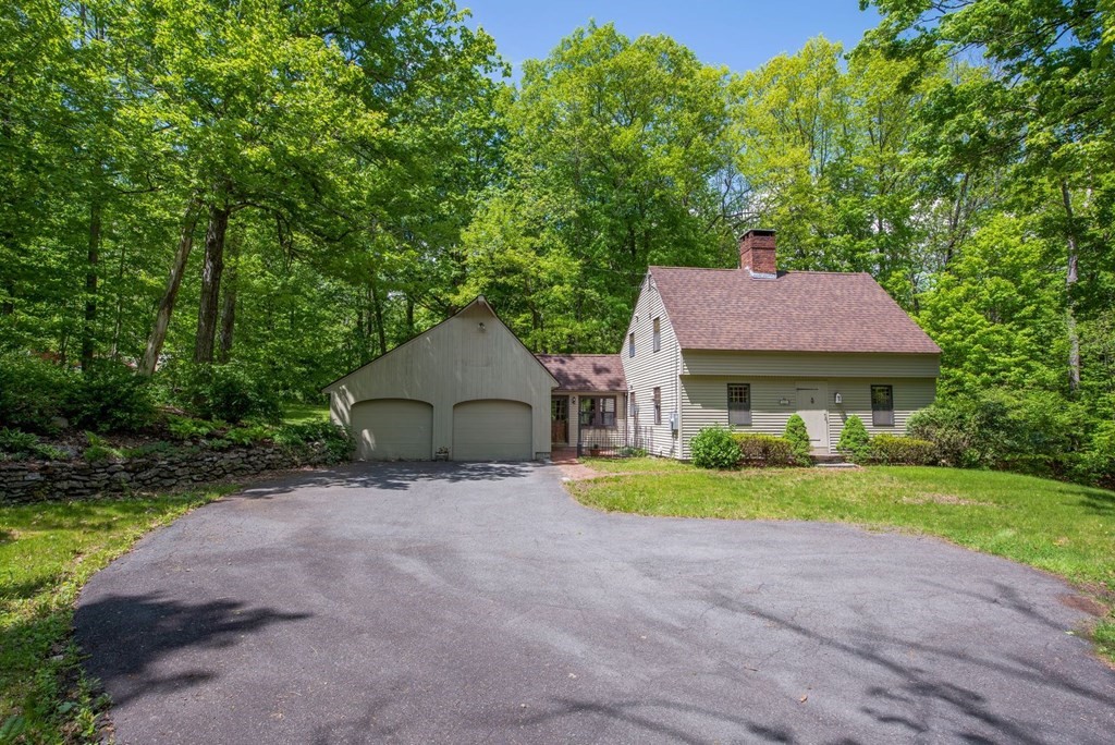 101 Haydenville Road Whately, MA 01039 - Photo 4 of 30