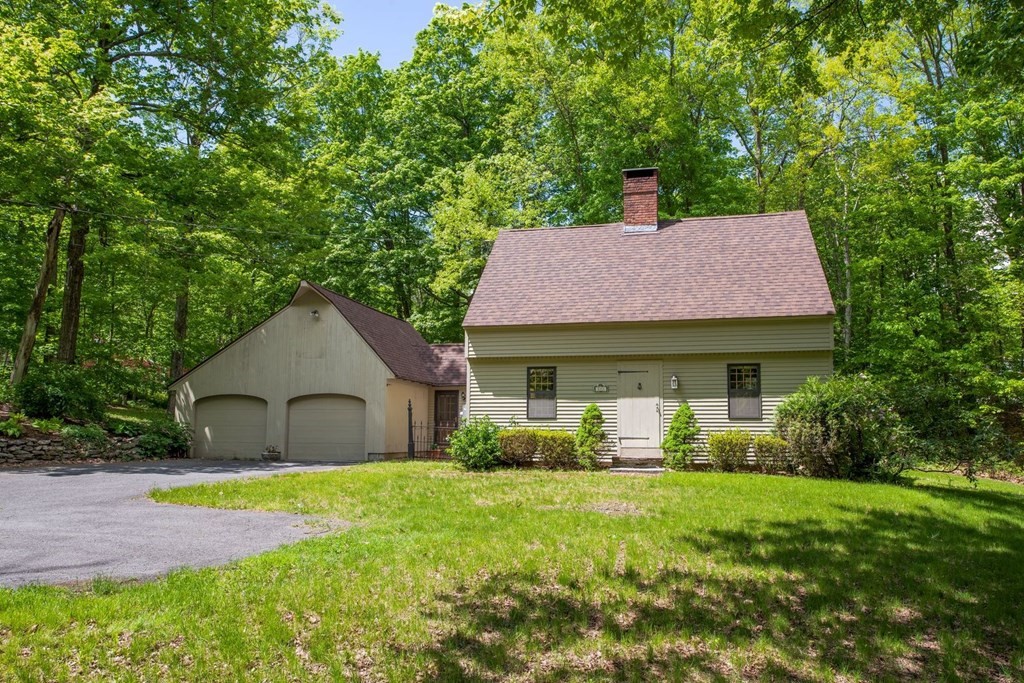 101 Haydenville Road Whately, MA 01039 - Photo 5 of 30