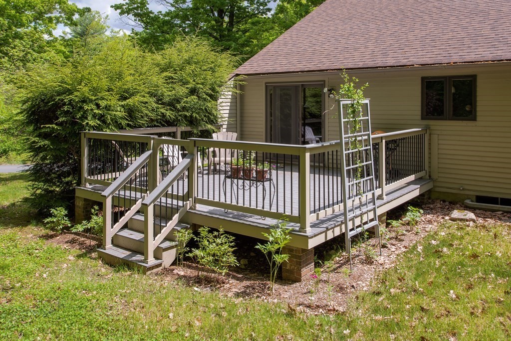 101 Haydenville Road Whately, MA 01039 - Photo 6 of 30
