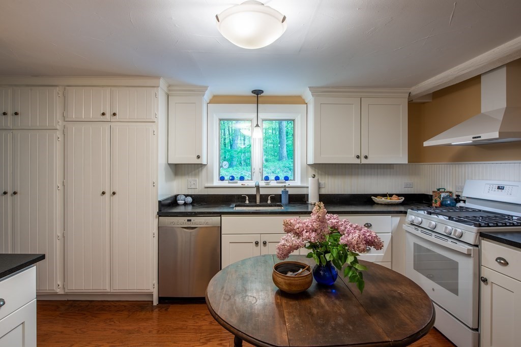 101 Haydenville Road Whately, MA 01039 - Photo 10 of 30