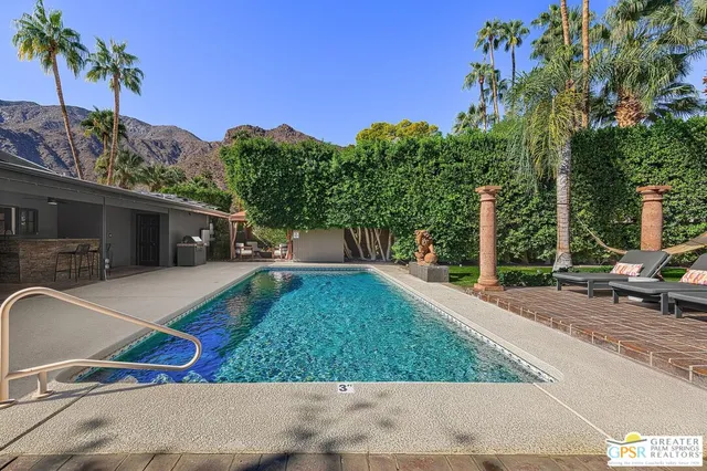 $2,590,000 | 1010 West Friar Court, Palm Springs, CA 92262