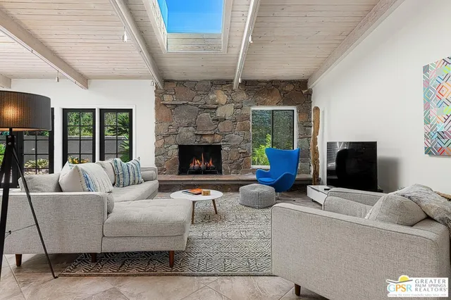 $2,590,000 | 1010 West Friar Court, Palm Springs, CA 92262
