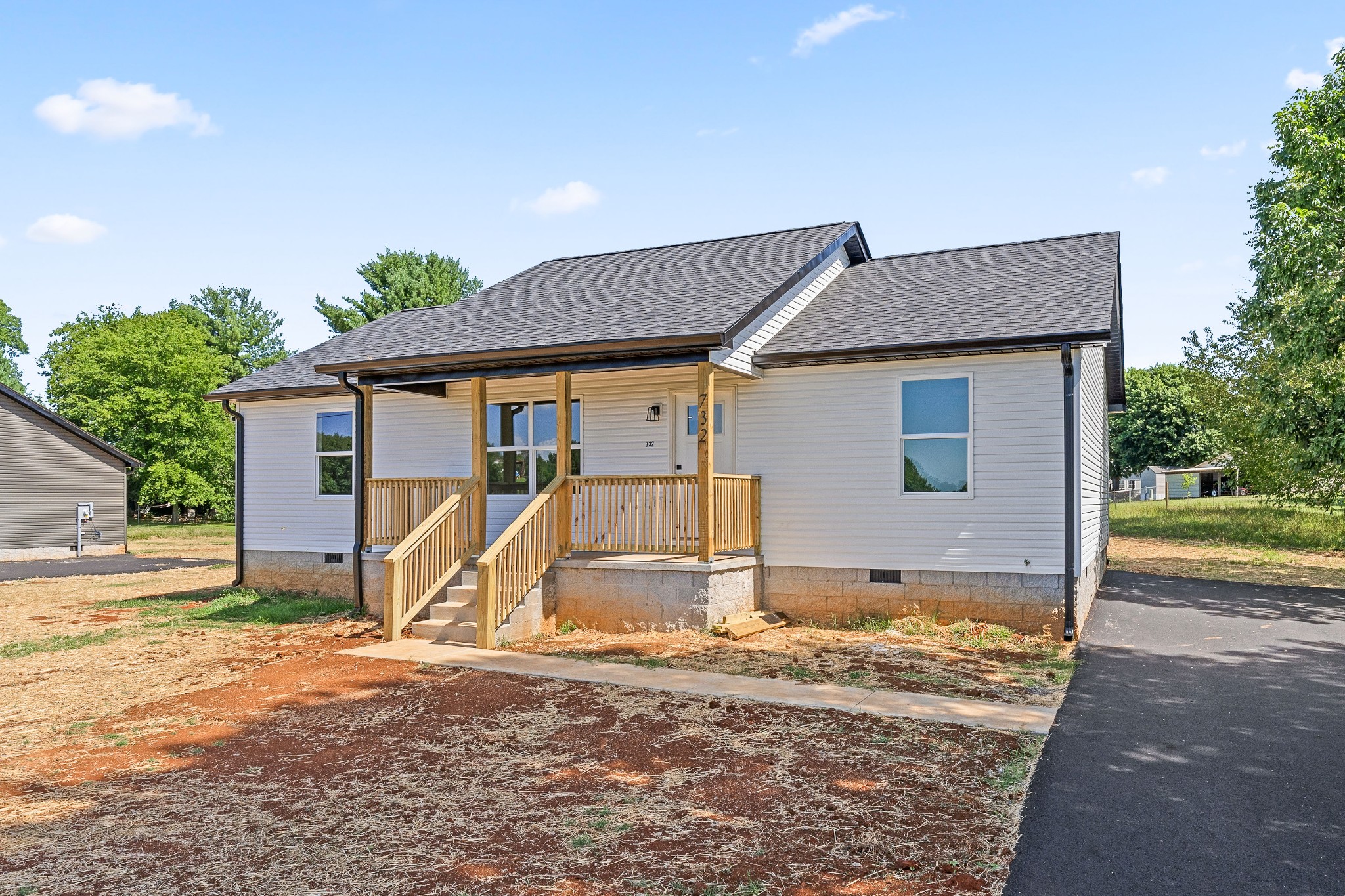 732 Millers Point Road Sparta, TN 38583 - Photo 3 of 26 Gallery Image 3