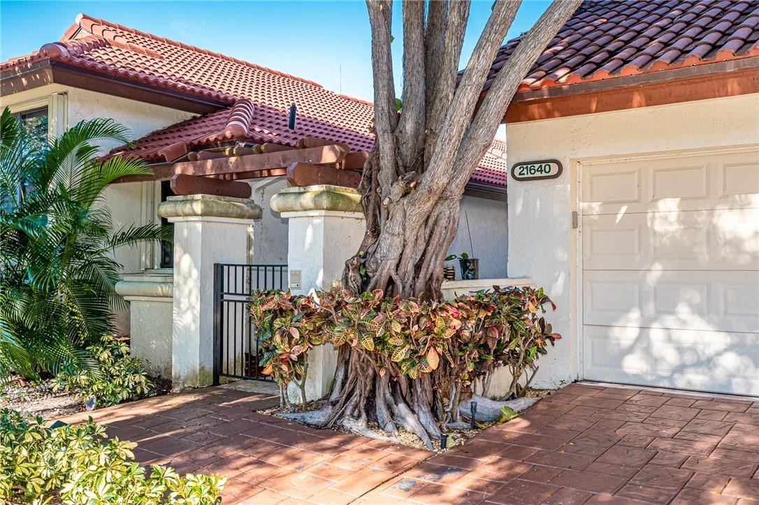 21640 Club Villa Terrace Boca Raton, FL 33433 - Photo 5 of 36 Photo 5