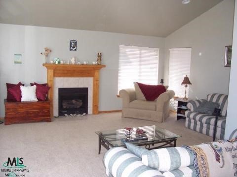 8290 Marsh Road Algonac, MI 48001 - Photo 3 of 7 31091678-2.JPG
