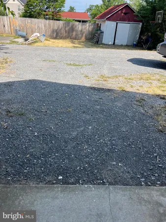 $1,150 | 7889 Main Street, Unit C, Middletown, VA 22645