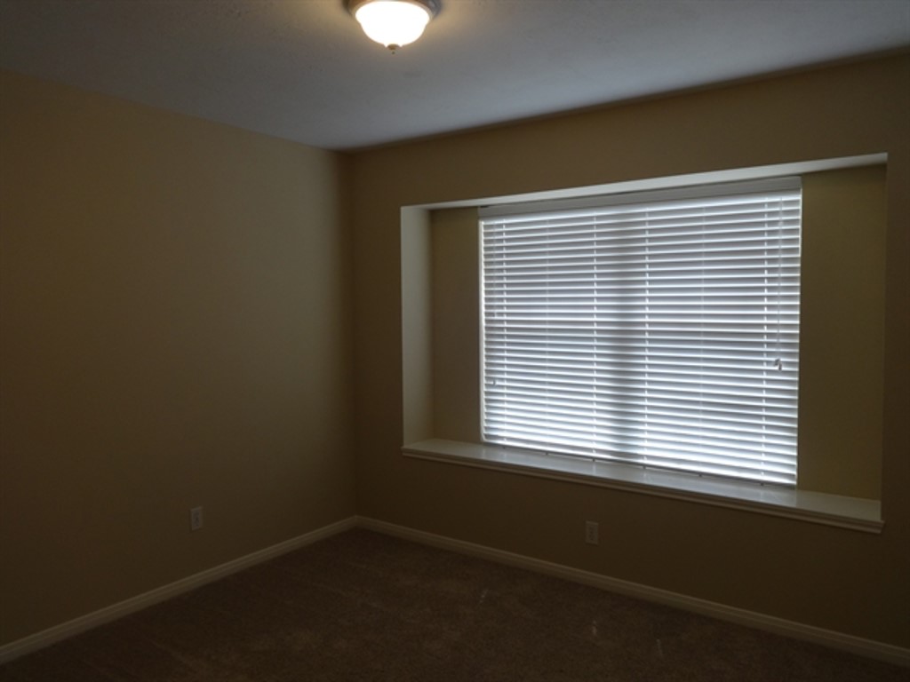 5211 Sherilynn Drive Spring, TX 77373 - Photo 7 of 11