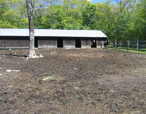 536 E Road Tiverton, RI 02878 - Photo 4 of 5 Other.