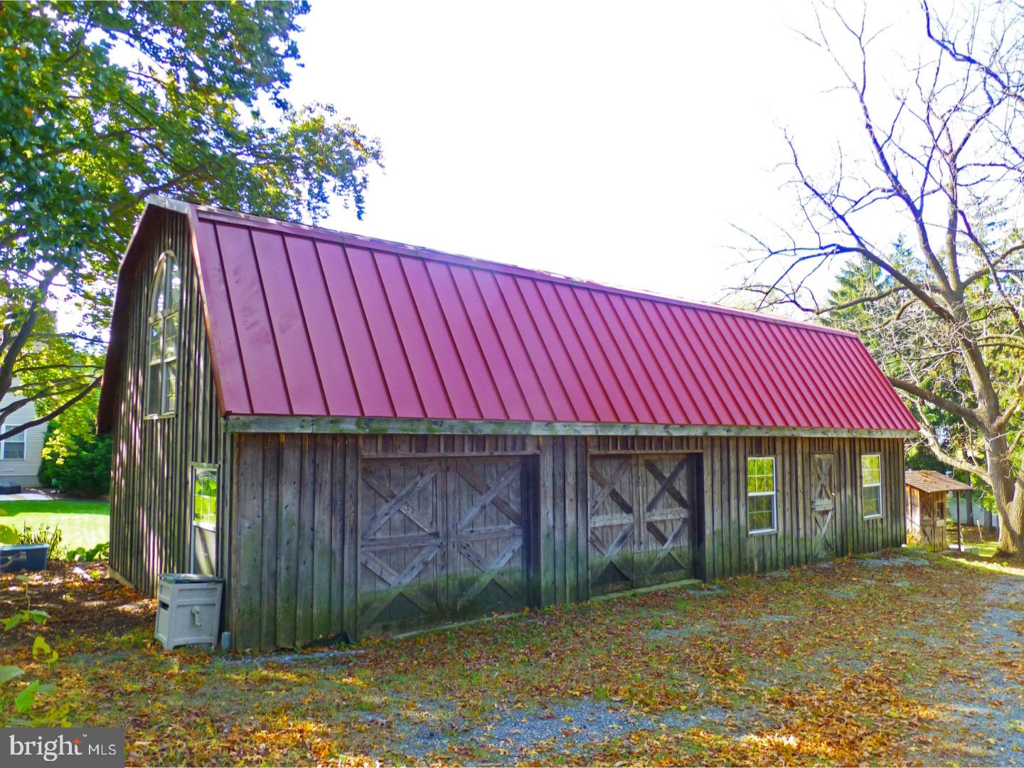 355 Martins Road Sinking Spring, PA 19608 - Photo 6 of 25 Garage