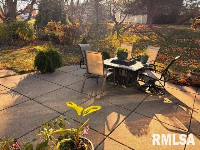 $3,200 | 5214 Heatherstone Court, Bettendorf, IA 52722