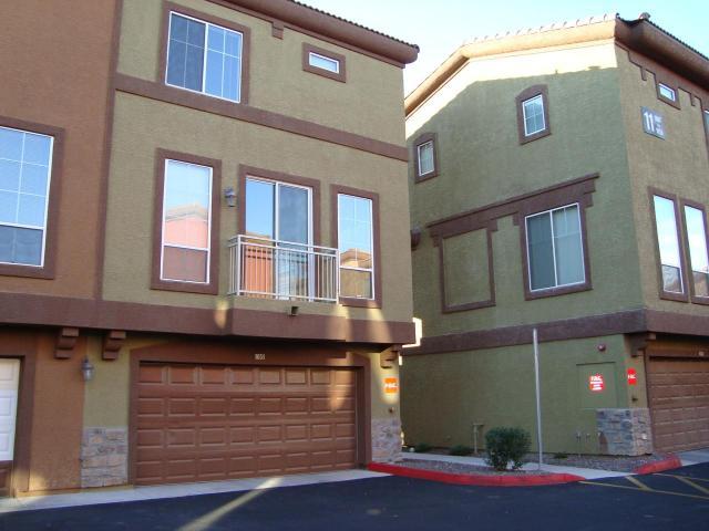 1920 East Bell Road, Unit 1067 Phoenix, AZ 85022 - Photo 7 of 7 garage
