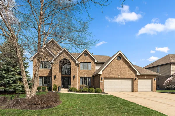 $799,900 | 10626 Shilling Road, Frankfort, IL 60423