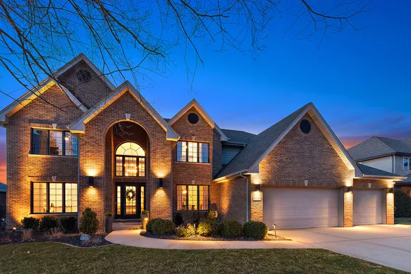 $799,900 | 10626 Shilling Road, Frankfort, IL 60423