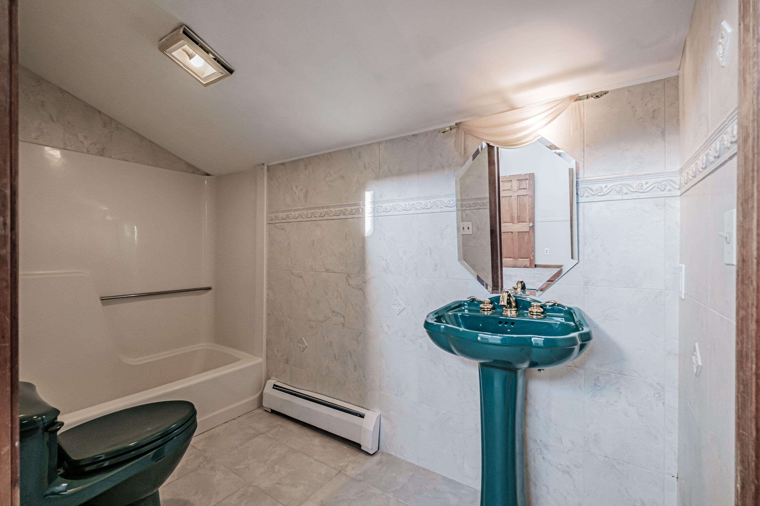 165 Hardy Road Westbrook, ME 04092 - Photo 47 of 67 Master Bath