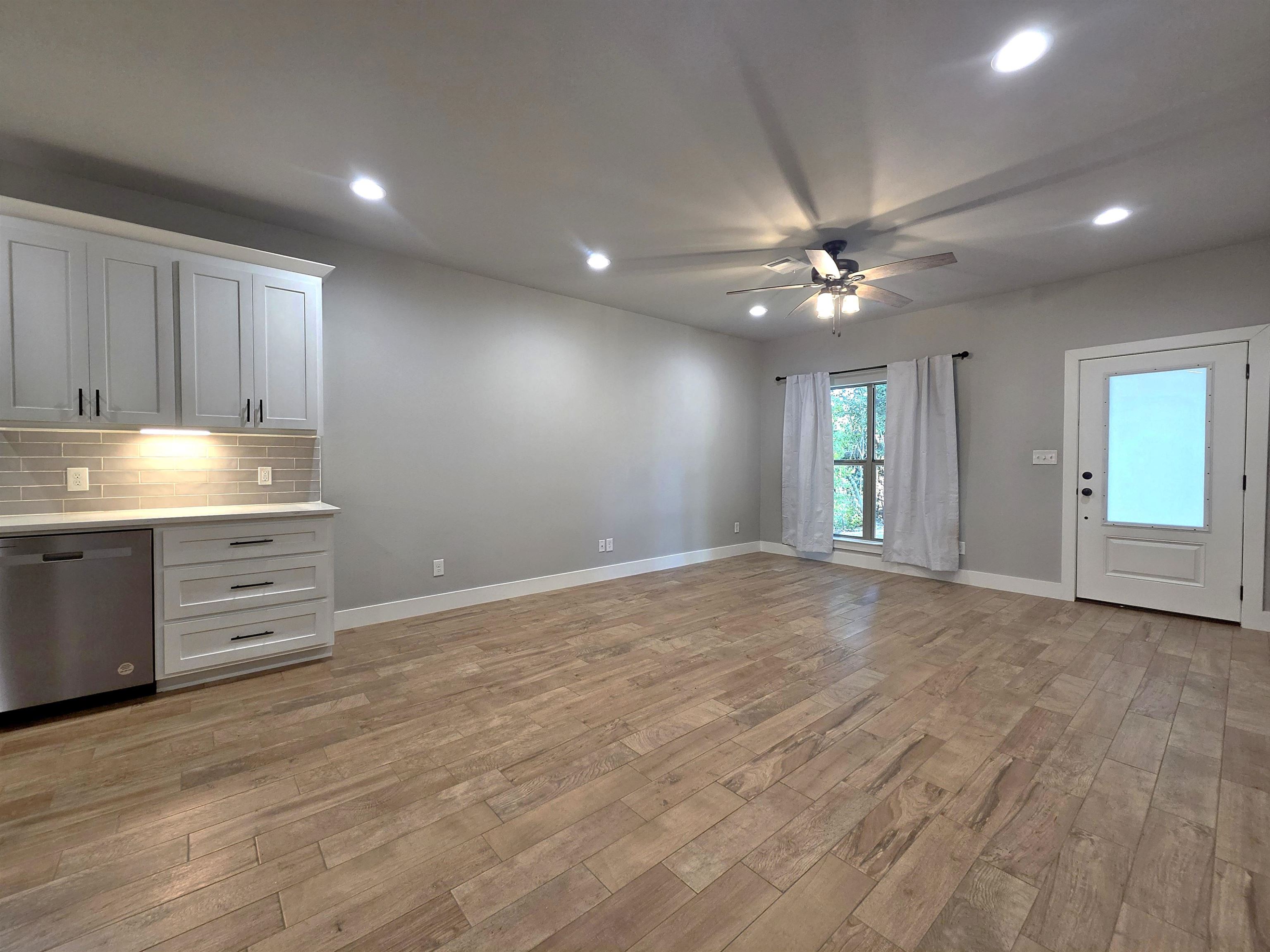 1130 Harris Street Silsbee, TX 77656 - Photo 2 of 13