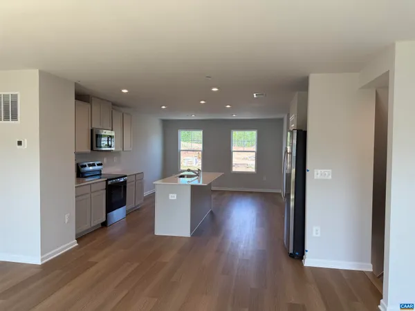$2,400 | 37 Laurin Street, Charlottesville, VA 22902