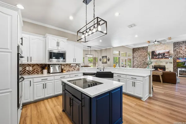 $1,150,000 | 2936 Bison Ridge Drive, Bulverde, TX 78163