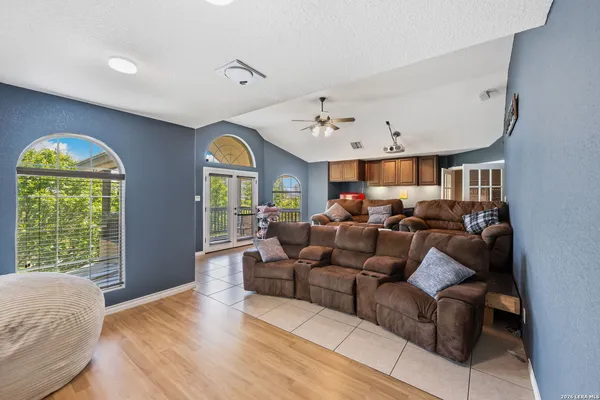 $1,150,000 | 2936 Bison Ridge Drive, Bulverde, TX 78163