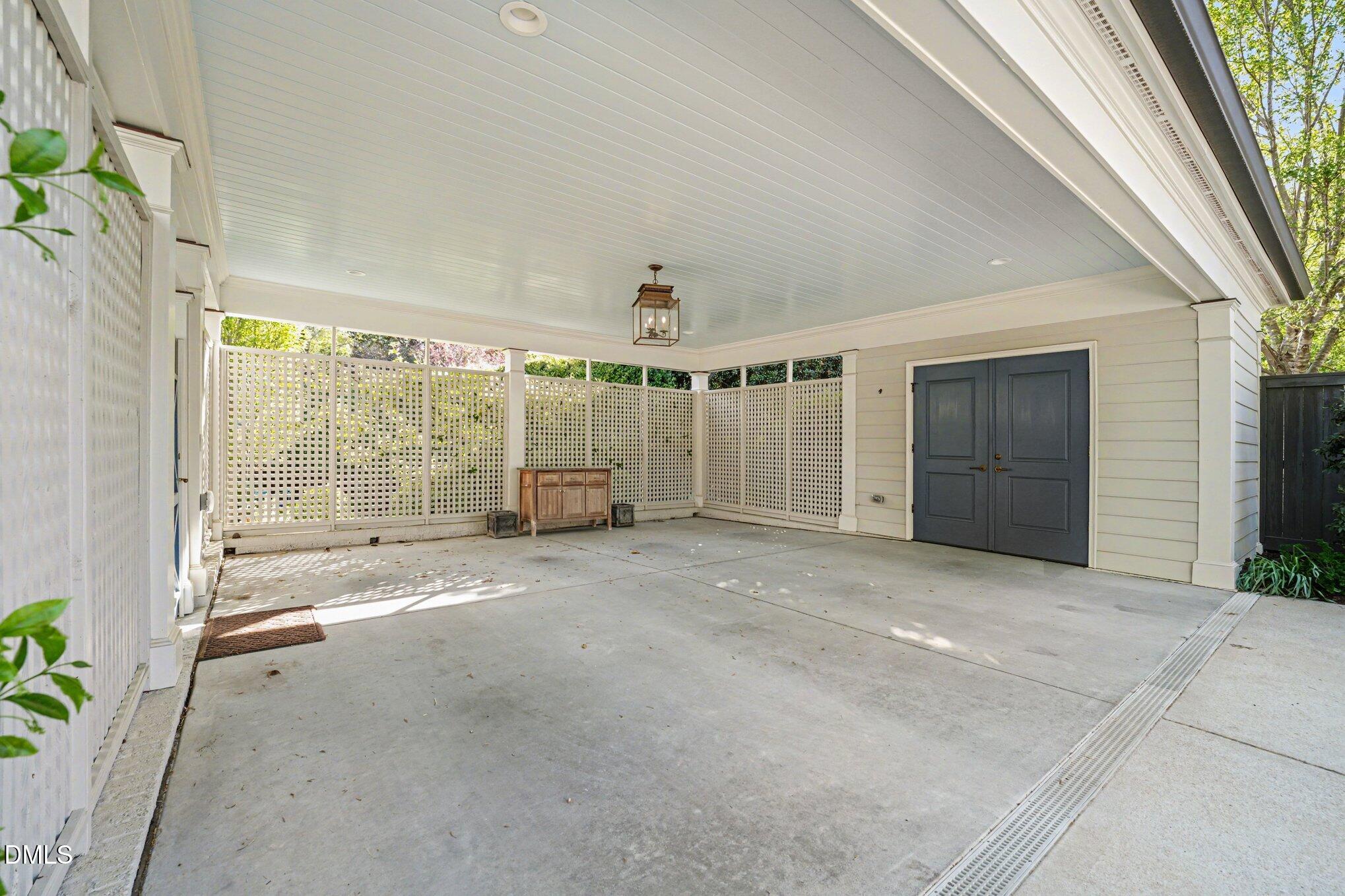 2709 Lochmore Drive Raleigh, NC 27608 - Photo 41 of 50 042_file_7738