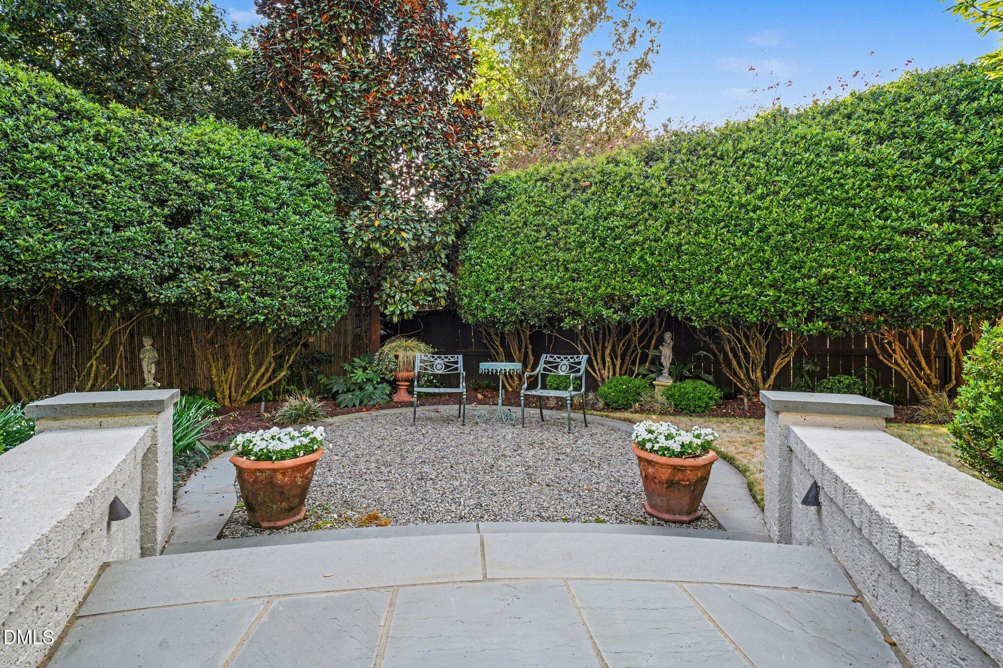 2709 Lochmore Drive Raleigh, NC 27608 - Photo 49 of 50 050_file_1213