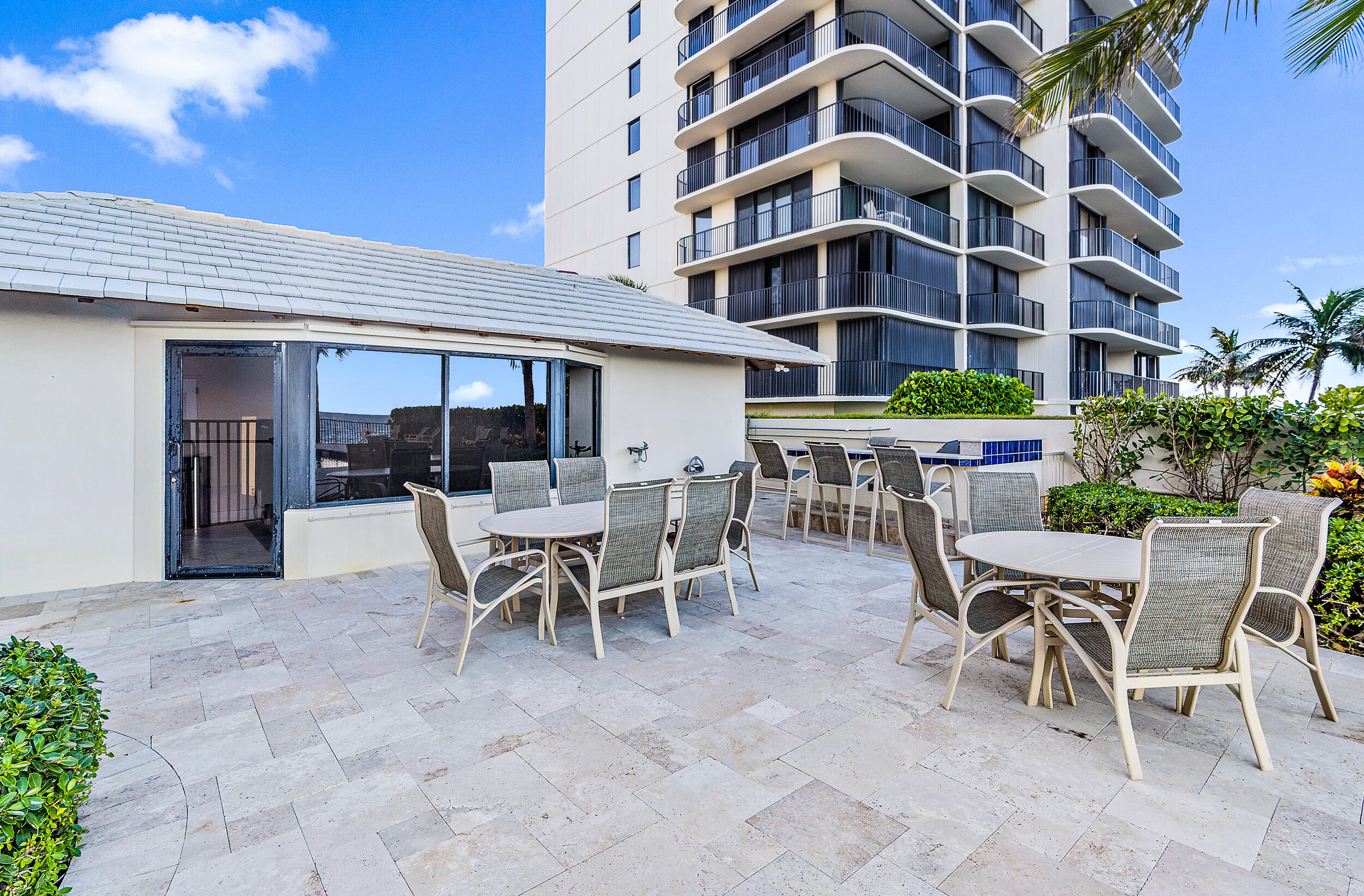 100 South Beach Road, Unit 604 Tequesta, FL 33469 - Photo 43 of 58 100 Beach Rd #604-45