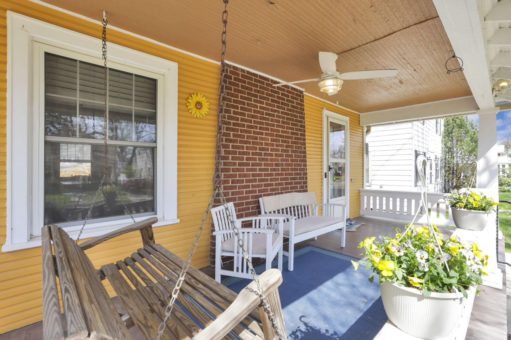 845 South Cassingham Road Columbus, OH 43209 - Photo 3 of 26 Front Porch