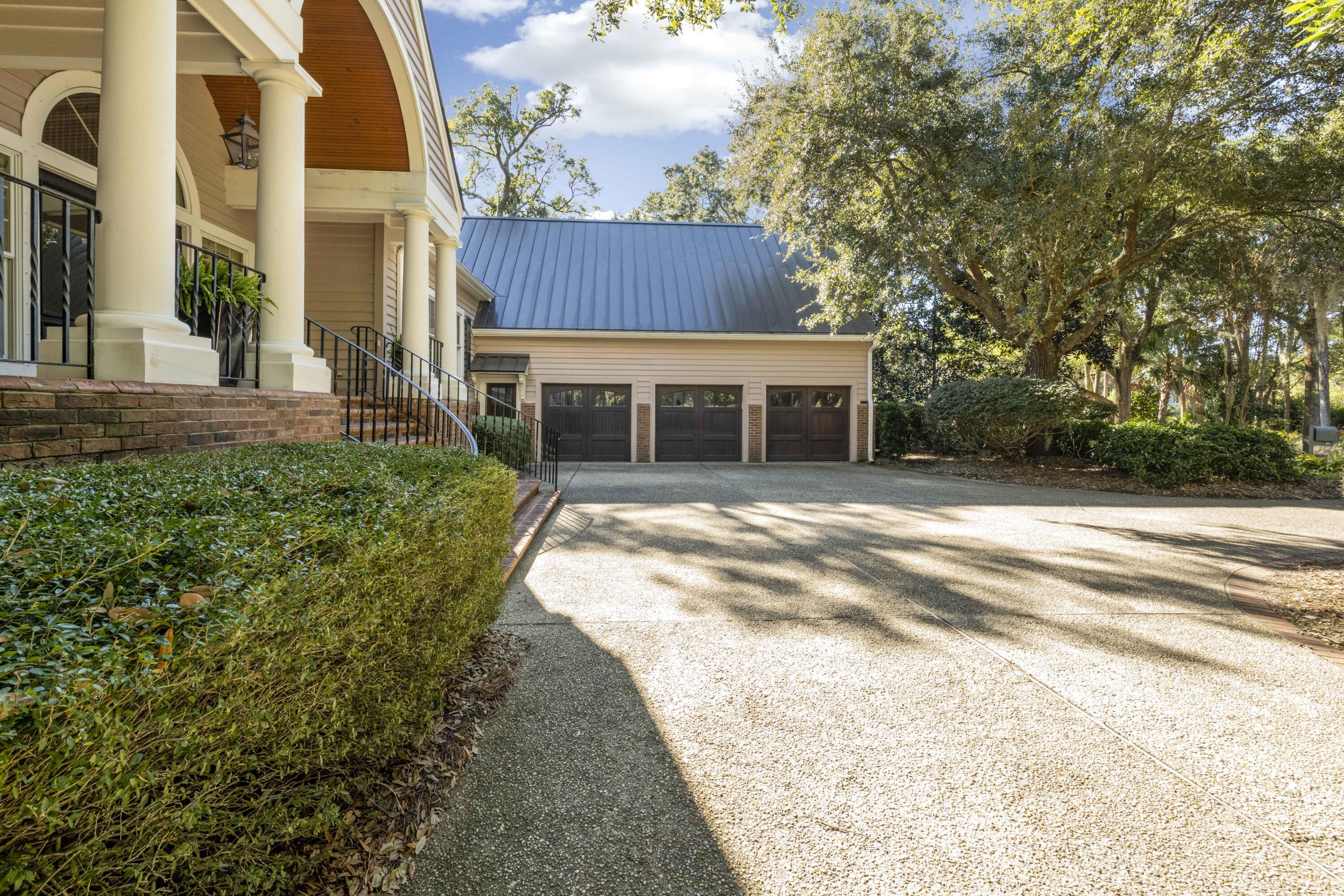 65 Surfsong Road Kiawah Island, SC 29455 - Photo 3 of 110 65 Surfsong_Low Res-24